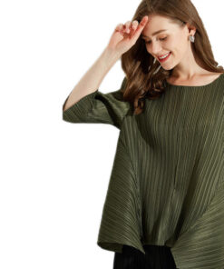 Women’s Pleated Blouse with Three-Quarter Sleeves SP31