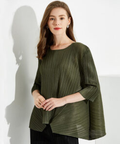 Women’s Pleated Blouse with Three-Quarter Sleeves SP31