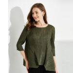Women’s Pleated Blouse with Three-Quarter Sleeves SP31